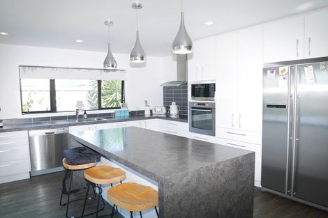 Photo of property in 10 Patterson Lane, Raumati Beach, Paraparaumu, 5032