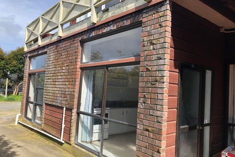 Photo of property in 9 Woodland Road, Johnsonville, Wellington, 6037