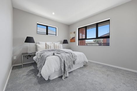 Photo of property in 716a Massey Road, Mangere, Auckland, 2022