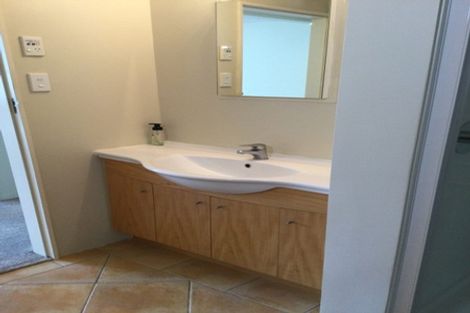 Photo of property in Jerningham Apartments, 20 Oriental Terrace, Oriental Bay, Wellington, 6011