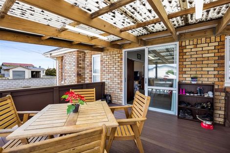 Photo of property in 29 Brookes Terrace, Waitara, 4320