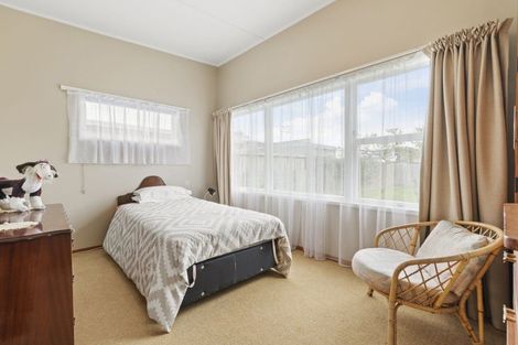 Photo of property in 5 Paul Drive, Ngatea, 3503