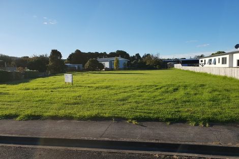 Photo of property in 9 Mylindas Road, Whakatiwai, Miranda, 2473