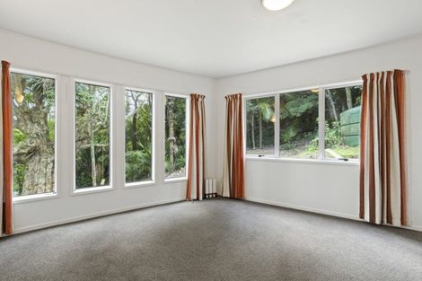 Photo of property in 4 Okoka Road, Omiha, Waiheke Island, 1081