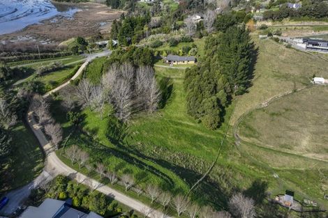 Photo of property in 121 Ballantyne Road, Poraiti, Napier, 4182