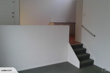 Photo of property in 154 Akaroa Drive, Maupuia, Wellington, 6022