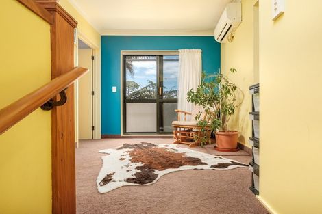 Photo of property in 5 Coulston Place, Riverdale, Gisborne, 4010