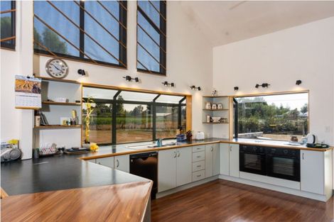 Photo of property in 52 Lincoln Road, Carterton, 5713