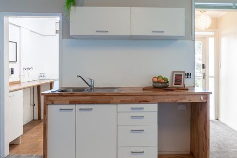 Photo of property in 57 Arapito Road, Titirangi, Auckland, 0604