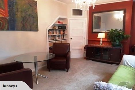 Photo of property in 32 Durham Crescent, Fairfield, Lower Hutt, 5011