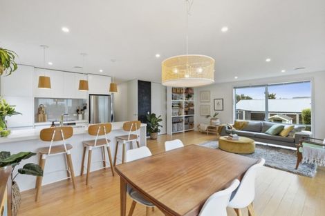 Photo of property in 3 Otonga Heights, Maungaraki, Lower Hutt, 5010