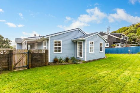 Photo of property in 7 Luff Place, Whitby, Porirua, 5024