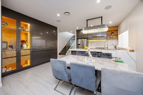 Photo of property in 334 Flat Bush School Road, Flat Bush, Auckland, 2019