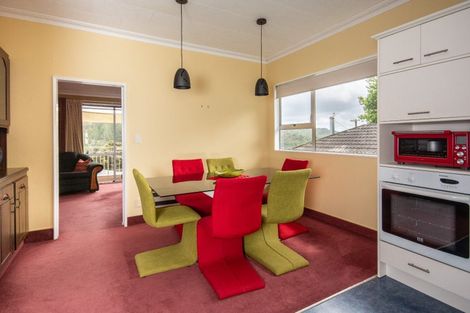 Photo of property in 1 Seymour Street, Picton, 7220