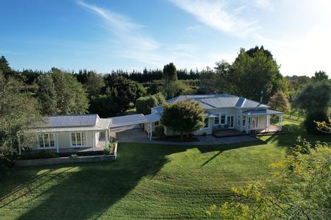 Photo of property in 365 Corbett Road, Paraite, New Plymouth, 4373