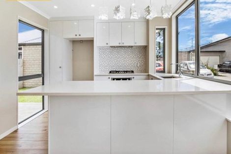 Photo of property in 35 Kotuku Crescent, Takanini, 2112