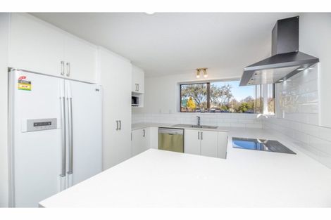 Photo of property in 28 Rubens Place, Burnside, Christchurch, 8053