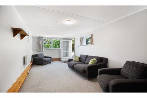 Photo of property in 56 Lincoln Avenue, Tawa, Wellington, 5028