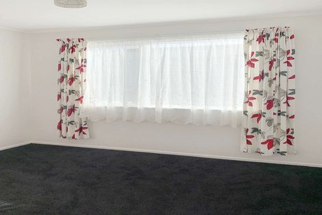 Photo of property in 31 Simpson Road, Ranui, Auckland, 0612