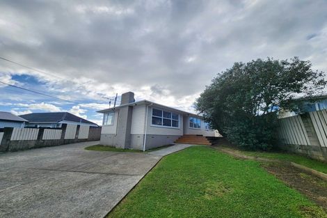 Photo of property in 11 Hamurana Place, Te Atatu Peninsula, Auckland, 0610