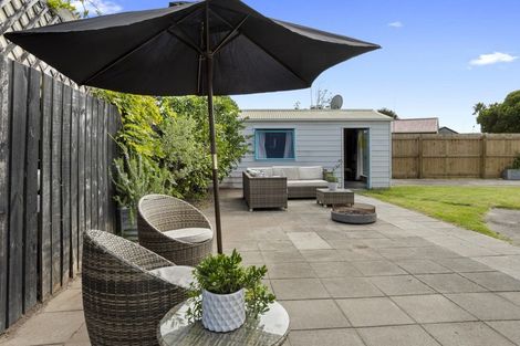 Photo of property in 47a Lyn Grove, Papamoa Beach, Papamoa, 3118