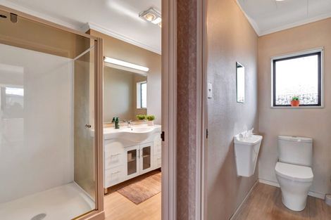 Photo of property in 1/17 Roy Terrace, Moturoa, New Plymouth, 4310