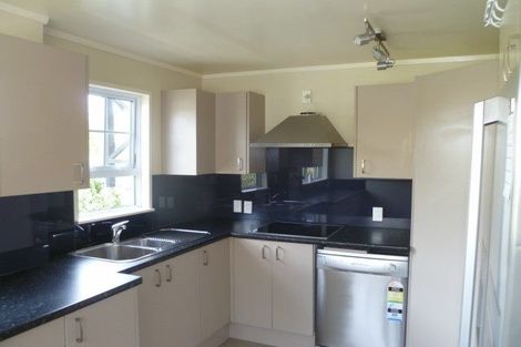 Photo of property in 34 Parklands Drive, Karori, Wellington, 6012