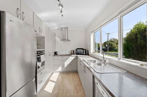 Photo of property in 35a Doment Crescent, Orewa, 0931