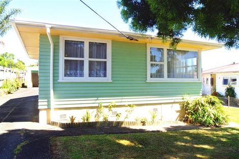 Photo of property in 26 Harrington Road, Henderson, Auckland, 0610