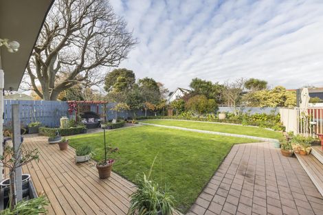 Photo of property in 21 Alan Street, Palmerston North, 4414