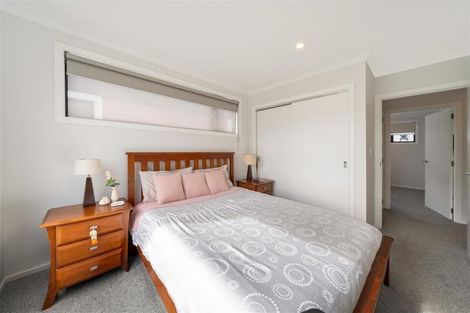 Photo of property in 5 Reid Lane, Wallaceville, Upper Hutt, 5018