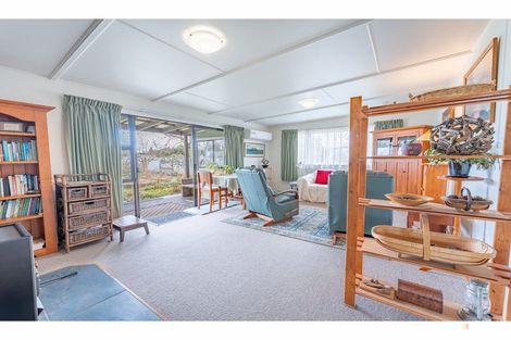 Photo of property in 8 Moorhouse Street, Waimate, 7924