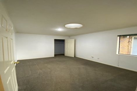 Photo of property in 94 Landing Drive, Albany, Auckland, 0632