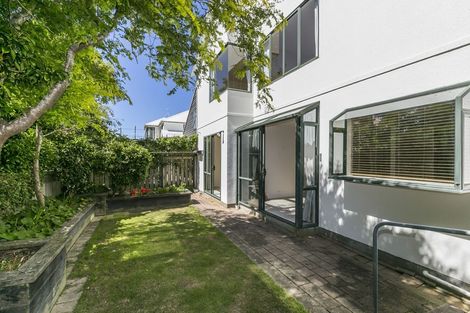 Photo of property in 150c Karori Road, Karori, Wellington, 6012