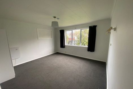 Photo of property in 35 Bledisloe Crescent, Wainuiomata, Lower Hutt, 5014