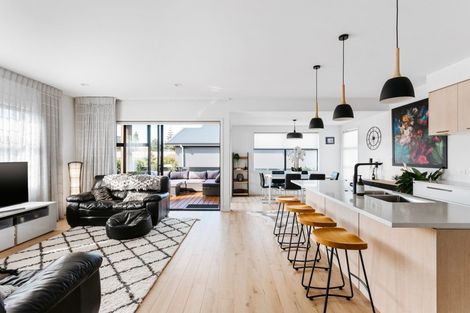 Photo of property in 11 Hugo Way, Papamoa Beach, Papamoa, 3118