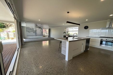 Photo of property in 18 Banks Boulevard, Whitby, Porirua, 5024