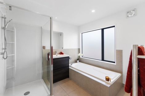 Photo of property in 14 Evenwood Place, Waimairi Beach, Christchurch, 8083