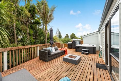 Photo of property in 5 Illana Place, Ranui, Auckland, 0612