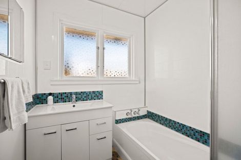 Photo of property in 110a Kippenberger Avenue, Rangiora, 7400