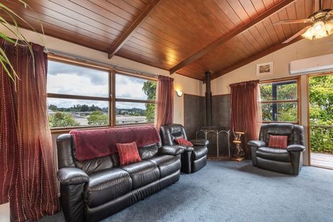 Photo of property in 6 Liston Avenue, Hilltop, Taupo, 3330