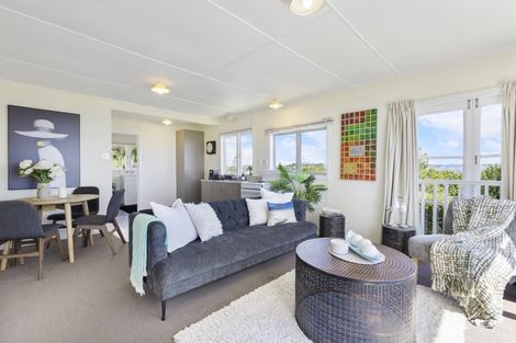 Photo of property in 14b Duncansby Road, Stanmore Bay, Whangaparaoa, 0932