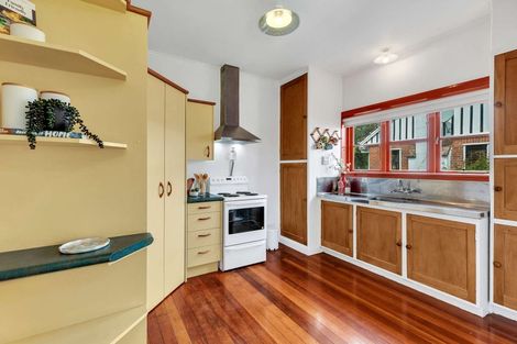 Photo of property in 174 Cook Street, West End, Palmerston North, 4410