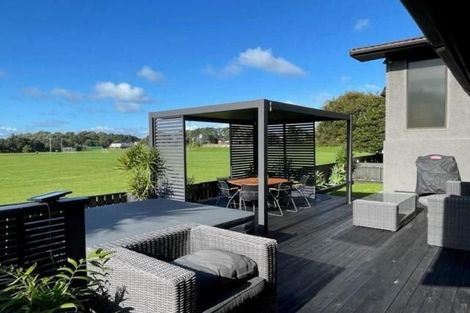 Photo of property in 33a Fitzroy Road, Fitzroy, New Plymouth, 4312