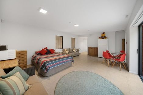 Photo of property in 5 Len Brown Place, Pukekohe, 2120