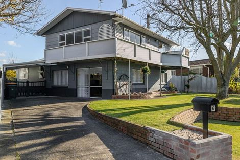 Photo of property in 6 Drury Street, Cloverlea, Palmerston North, 4412