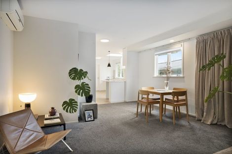 Photo of property in 37 Chorley Avenue, Massey, Auckland, 0614