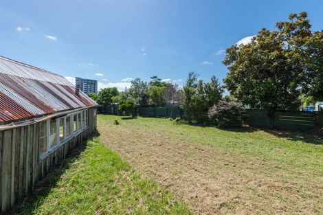 Photo of property in 4 Brandon Road, Glen Eden, Auckland, 0602