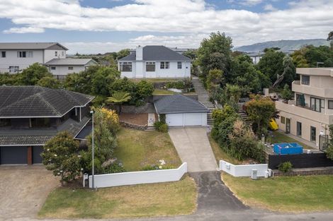 Photo of property in 21 Arthur Street, Paraparaumu Beach, Paraparaumu, 5032