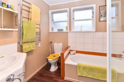 Photo of property in 32 George Street, Papakura, 2110